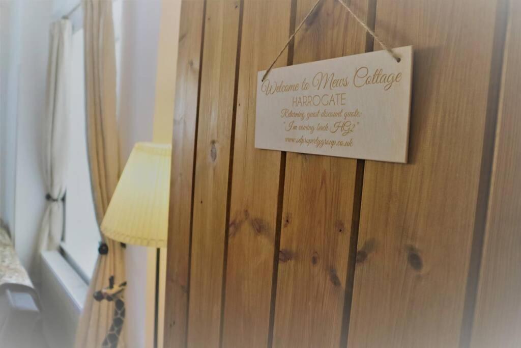 Mews Cottage ฮาร์โรเกต ภายนอก รูปภาพ