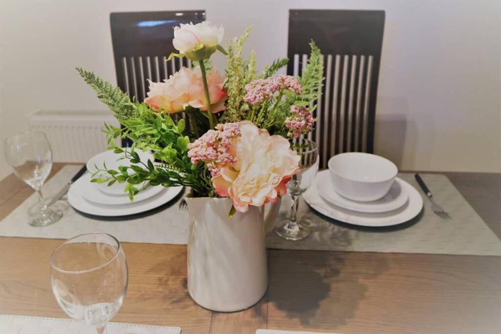 Mews Cottage ฮาร์โรเกต ภายนอก รูปภาพ