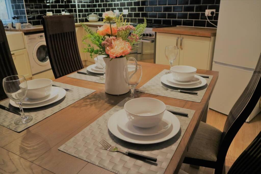 Mews Cottage ฮาร์โรเกต ภายนอก รูปภาพ